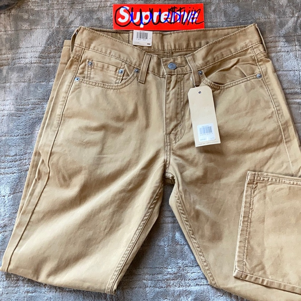 Khaki Levi’s pants